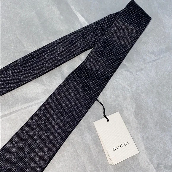 Gucci Dark Gray Geometric Men's Tie - Picture 2 of 3